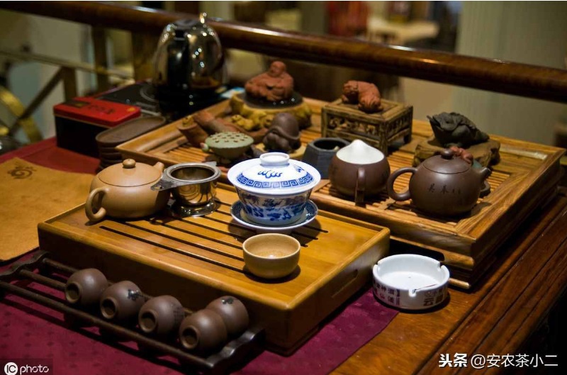 Trà Công phu là một hình thức trà đạo nổi tiếng ở Trung Quốc, bên cạnh loại trà đạo Vô Ngã